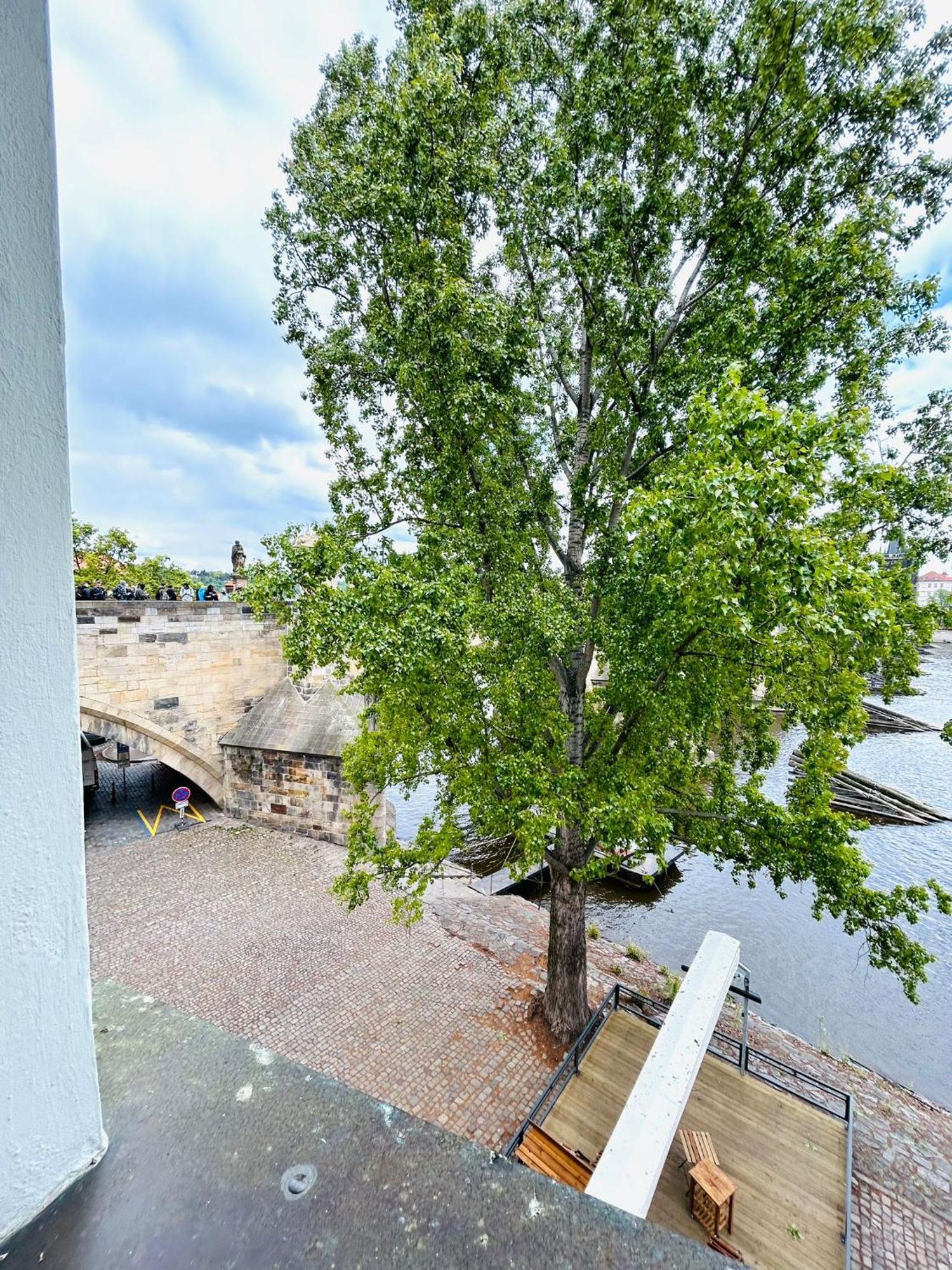River View Residence By Charles Bridge Praha Exteriér fotografie